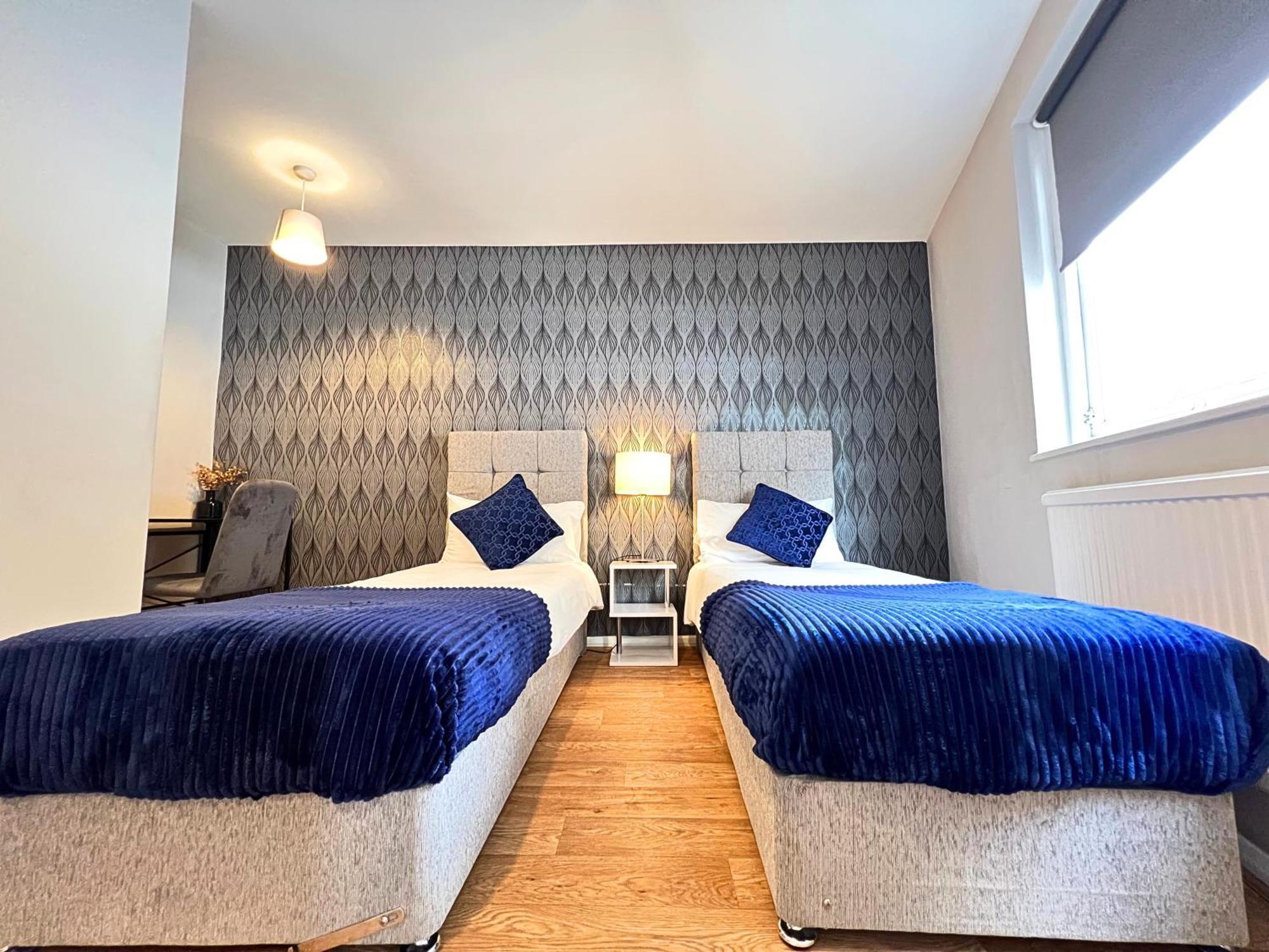 Kensington 2 Bedroom House-Big Living Area And Kitchen-Harrods-National History Museum-Hyde Park-Near 2 Underground Lines London Exteriör bild