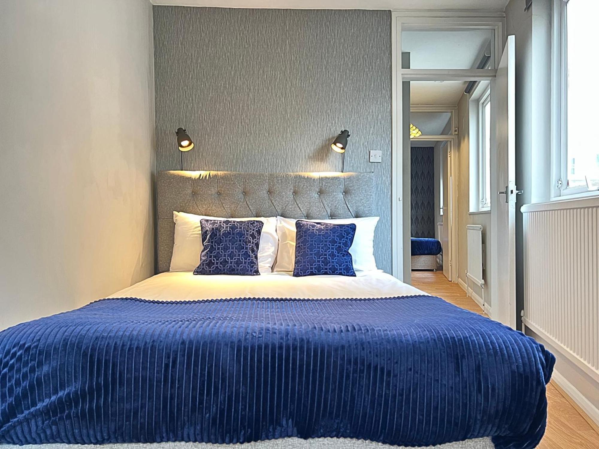 Kensington 2 Bedroom House-Big Living Area And Kitchen-Harrods-National History Museum-Hyde Park-Near 2 Underground Lines London Exteriör bild