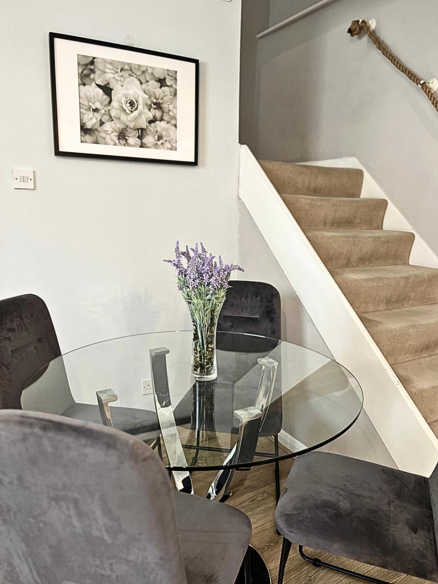 Kensington 2 Bedroom House-Big Living Area And Kitchen-Harrods-National History Museum-Hyde Park-Near 2 Underground Lines London Exteriör bild